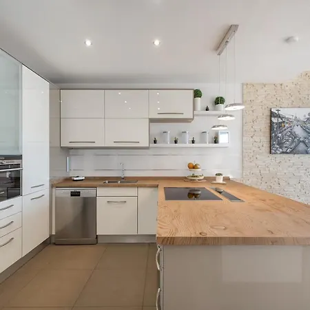 Golden Horizon Con Piscina Privada Climatizada *