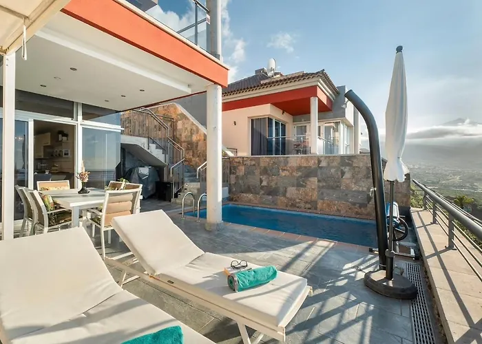 Golden Horizon Villa